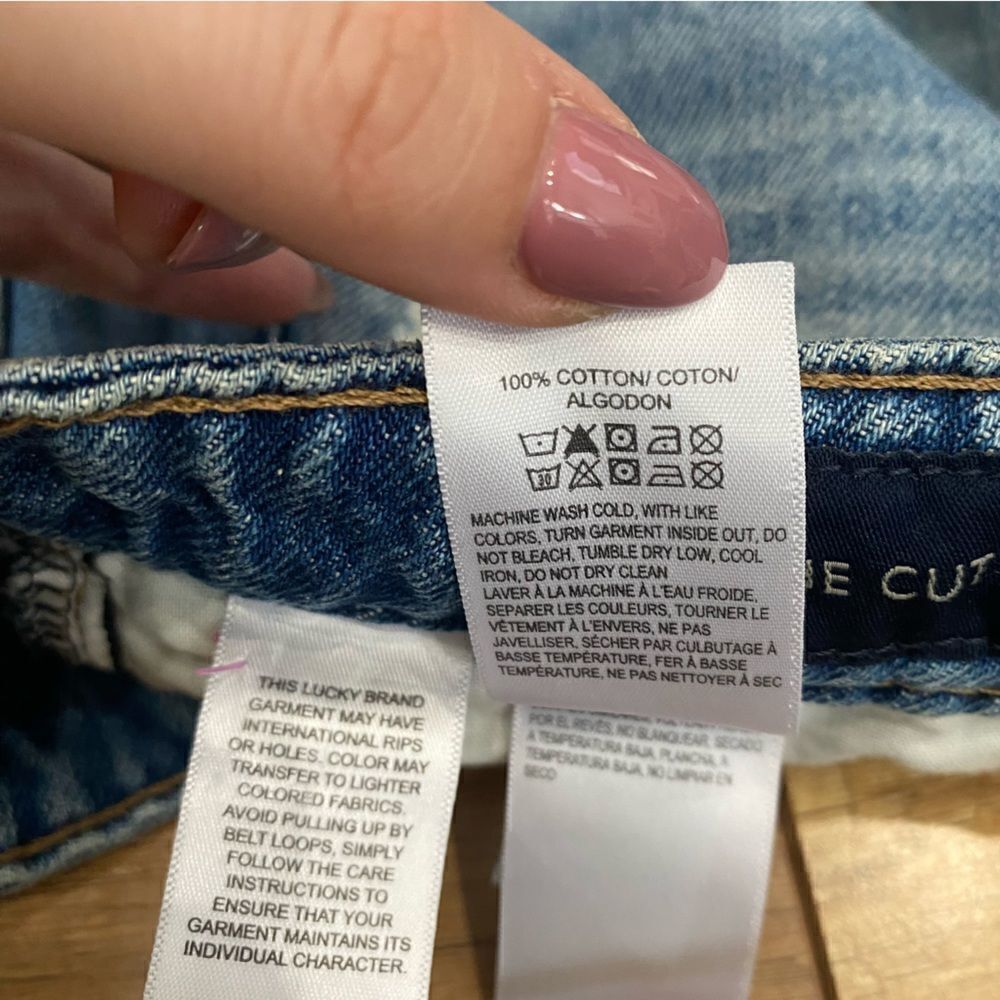 Lucky Brand Cut Off Short - Picture 8 of 14